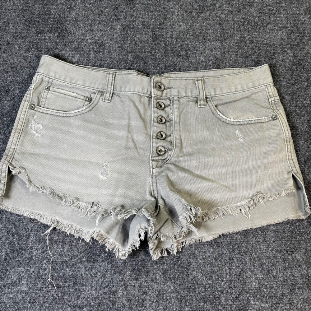 Free People Gray‎ Button Fly Distressed Denim Cutoff Shorts Womens Size 28